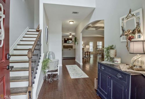 70 Cliffhaven Cir, Newnan, GA 30263-5776