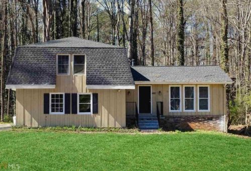 1129 Timberland Dr, Lilburn, GA 30047-4237