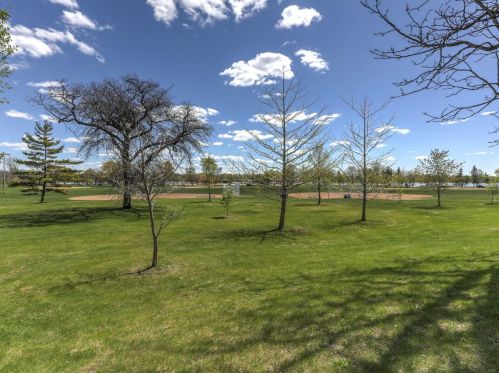 4940 Cedar Ave, Minneapolis MN  55417-1237 exterior
