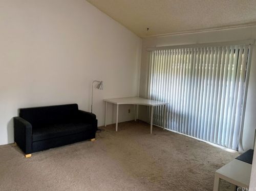 156 Streamwood, Irvine CA  92620-1940 exterior