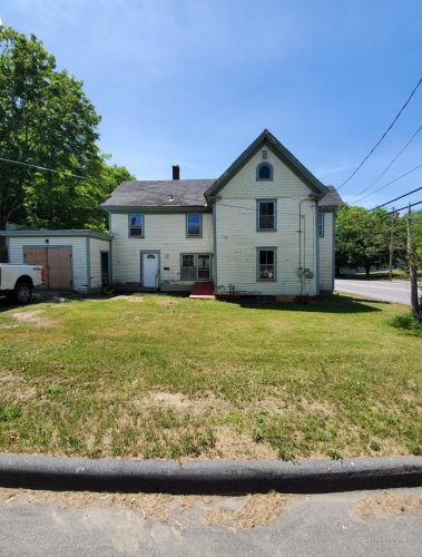 47 Windsor St, Randolph, ME 04346-5202