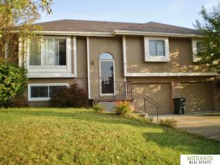 3310 Blackhawk Dr, Bellevue, NE 68123-2396