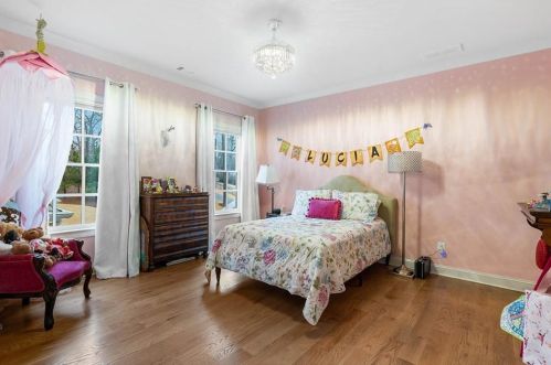 1116 Moores Mill Rd, Atlanta GA  30327-1634 exterior