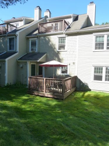 90 Stillwater Dr, Nashua, NH 03062-2230