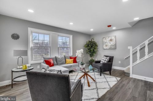 11810 Valleywood Dr, Silver Spring MD 20902-2233 exterior