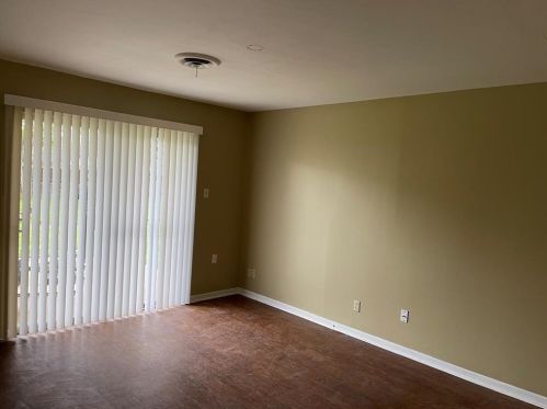 610 Northside Ave, Lewisville, TX 75057-2631