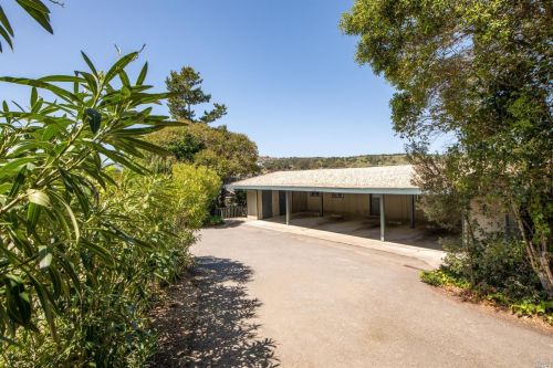 8 Circle Dr, Tiburon, CA 94920-2128