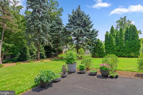 8409 Grove St, Silver Spring MD 20910-4761 exterior