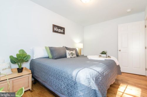 107 Featherbed Ln, Harpers Ferry WV 25425-4982 exterior