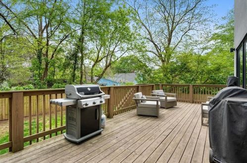 1889 Bixby St, Atlanta GA  30317-2247 exterior