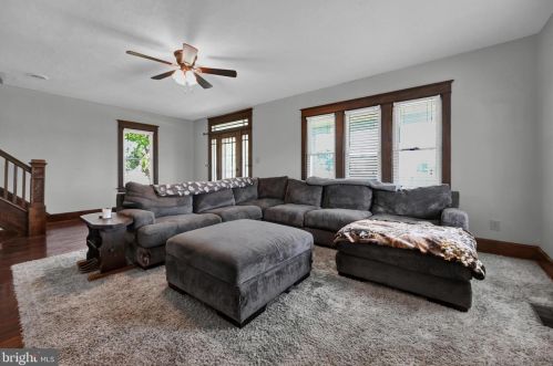 1504 Carlisle Pike, Hanover PA 17331-8820 exterior