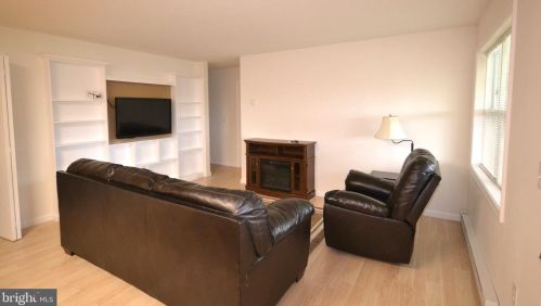 11007 Pleasant Walk Rd, Myersville MD  21773-9221 exterior