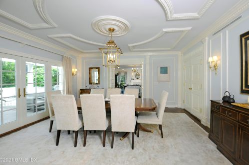 41 Baldwin Farms, Greenwich CT  06831-3306 exterior