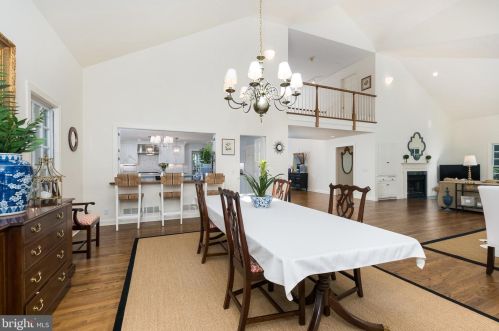33 Brearly Rd, Princeton NJ  08540-6767 exterior