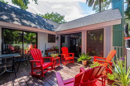 1 Lake Village Ln, Isle Of Palms SC  29451-2713 exterior