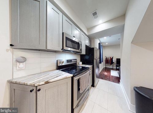 46 44 St, Philadelphia PA 19104-2939 exterior