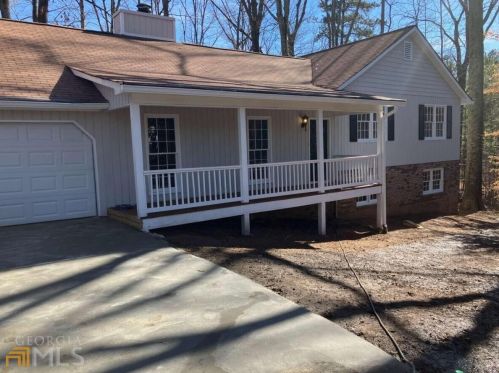 2622 Hood Cir, Kennesaw, GA 30152-4333