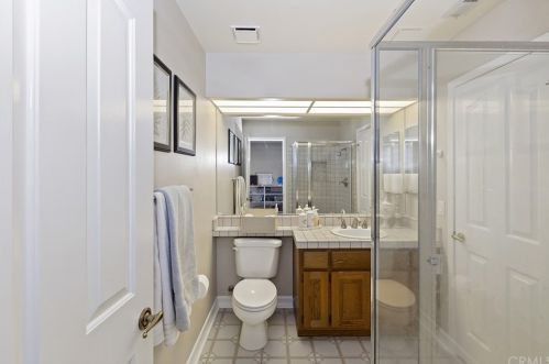 7539 Whitegate Ave, Riverside CA  92506-5455 exterior