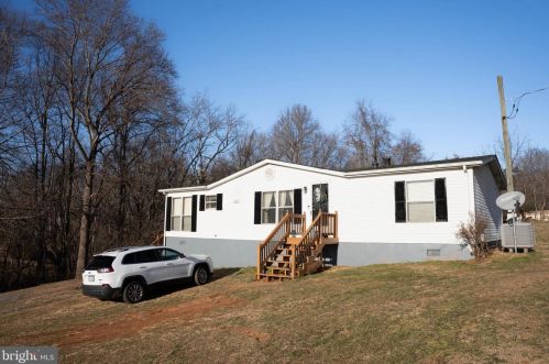 175 Gate Rd, Madison, VA 22727-4014