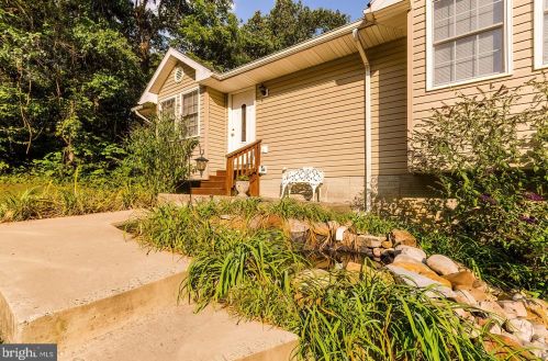 129 Munson Ln, Hedgesville, WV 25427-3738
