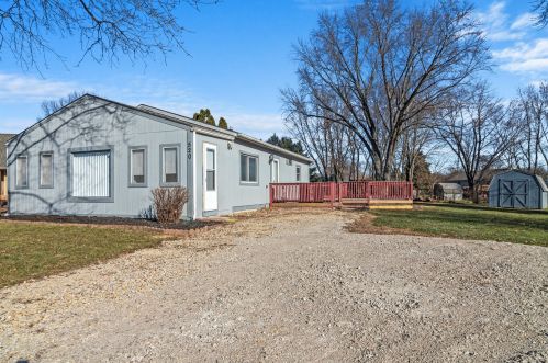 520 Hickory Cir, Somonauk, IL 60552-9671