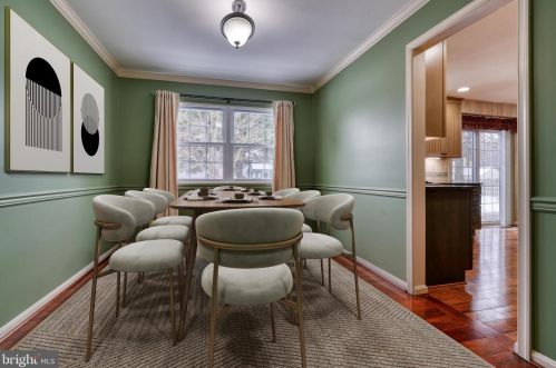 1609 Mithering Ln, Silver Spring MD 20905-7045 exterior