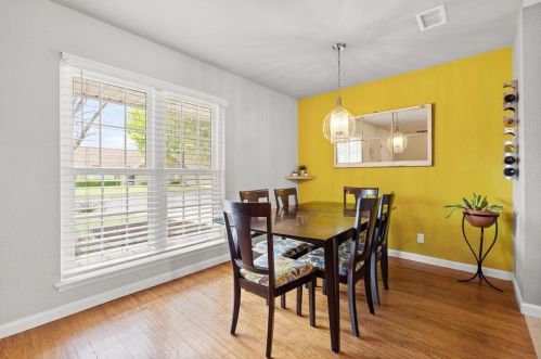 2608 Dunbarton Dr, Austin TX  78723-2233 exterior