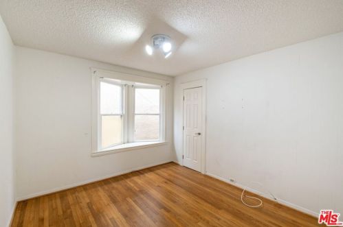 734 Adams St, Glendale CA 91206-2502 exterior