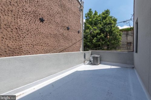 1165 12 St, Philadelphia PA 19148-1002 exterior