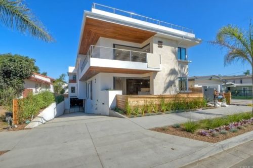 3628 Garfield St, Carlsbad, CA 92008-8218