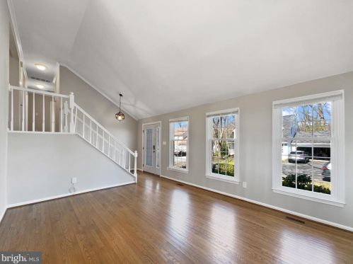 9109 Lake Braddock Dr, Springfield VA  22015-2136 exterior