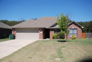 2460 Apple Blossom Ln, Conway, AR 72034-8443