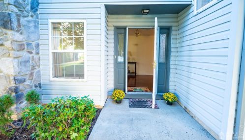 382 Draco Rd, Piscataway, NJ 08854-5473
