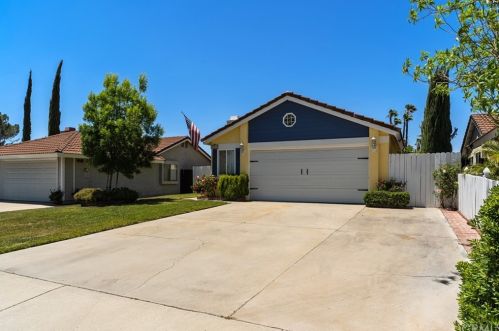 39533 Long Ridge Dr, Temecula, CA 92591-4516