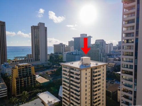 225 Kaiulani Ave, Honolulu HI  96815-3062 exterior