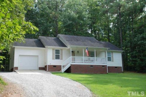 306 Little River Dr, Zebulon, NC 27597-9628