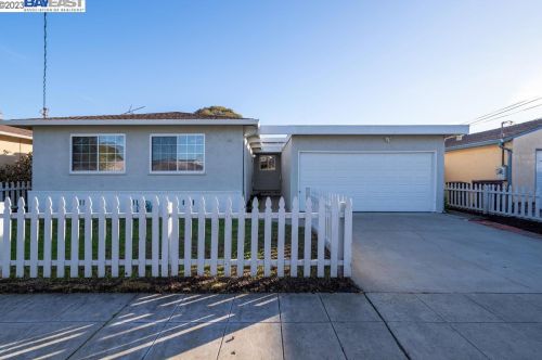 1306 Mcfarlane Ln, Hayward, CA 94544-3738