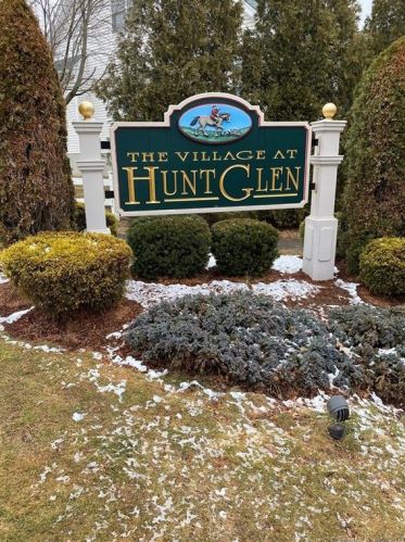 17 Hunters Rdg, Granby CT  06035-2635 exterior