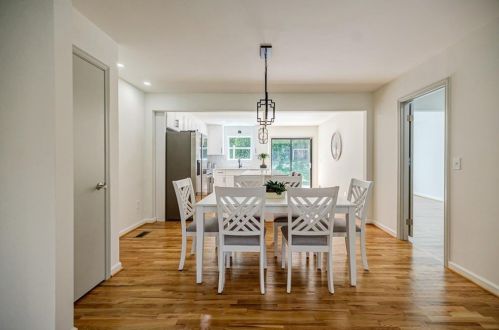 3192 Candace Dr, Atlanta GA  30316-4932 exterior