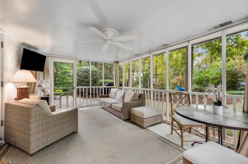445 Highbrook Dr, Atlanta GA  30342-2316 exterior