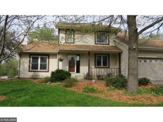3668 Greensboro Dr, Saint Paul, MN 55123-2238