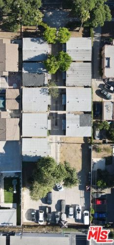 463 Riverdale Dr, Glendale CA  91204-3040 exterior