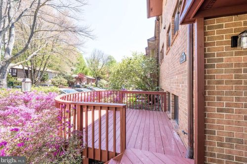 5612 Thicket Ln, Columbia MD  21044-2527 exterior