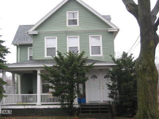 24 Wessels Pl, Greenwich, CT 06830-6923