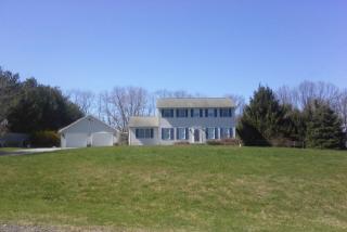 10 Shady Creek Ln, Mertztown, PA 19539-9728