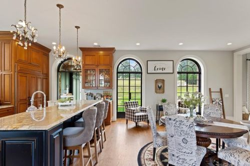 1428 Monroe Tpke, Upper Stepney CT  06468-1443 exterior