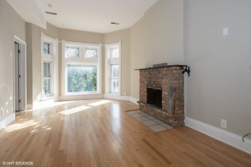 750 Belden Ave, Chicago, IL 60614-3302