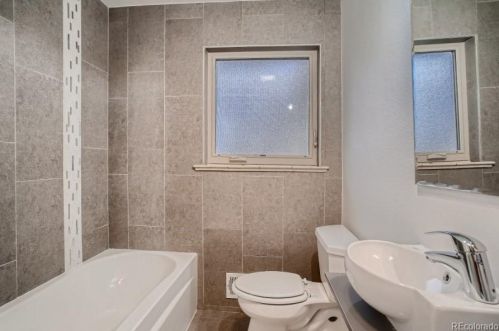 900 Kendall St, Denver CO  80214-2315 exterior