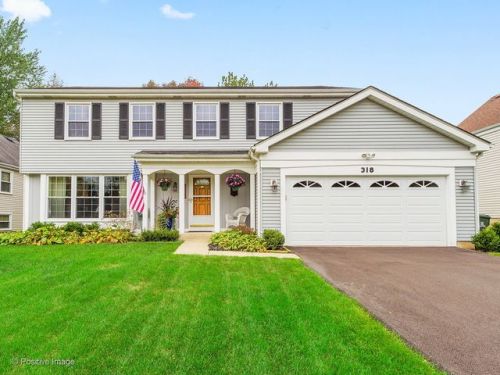 318 Meadow Green Dr, Naperville, IL 60565-3210