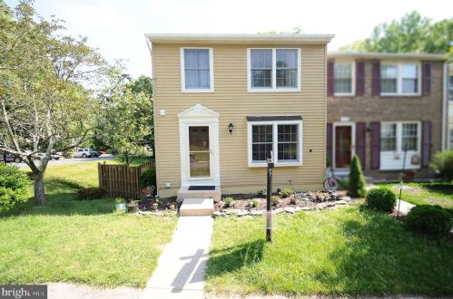 8168 Willowdale Ct, Springfield, VA 22153-3624